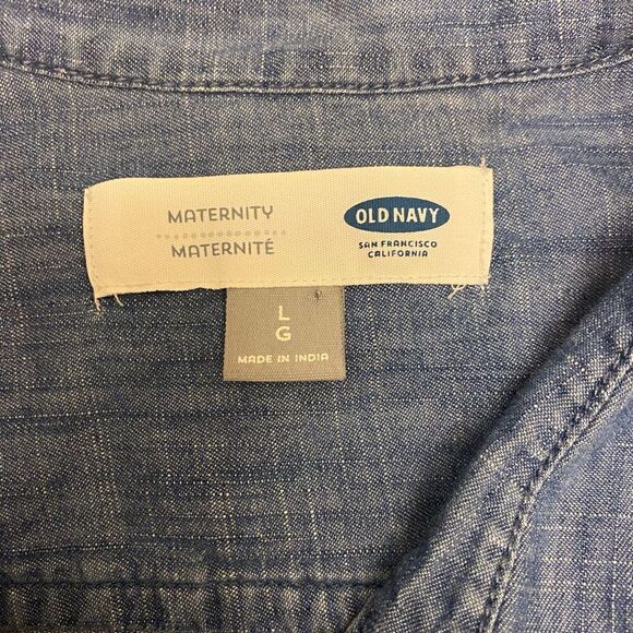 Old Navy Denim Lightweight Maternity Top Size L - Picture 9 of 12